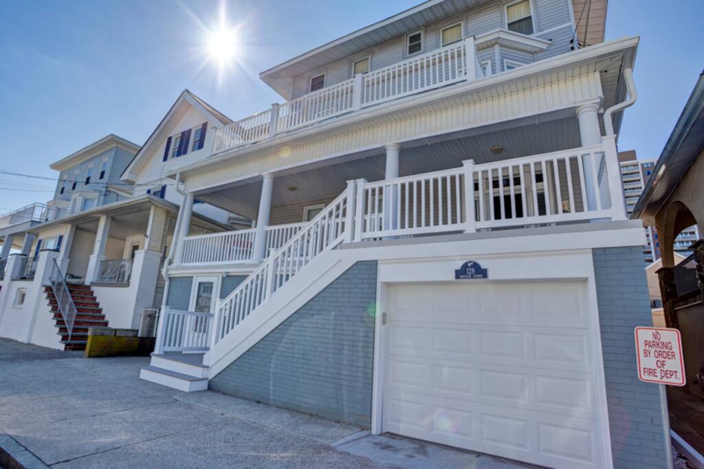 3Rd HOUSE FROM BEACH AND BOARDWALK