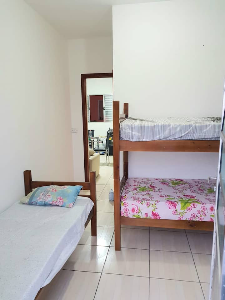 غرفة النوم 1