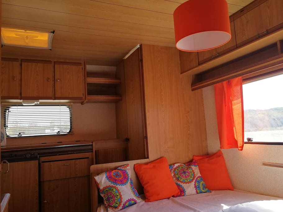 Caravane - The Sun - 5 places