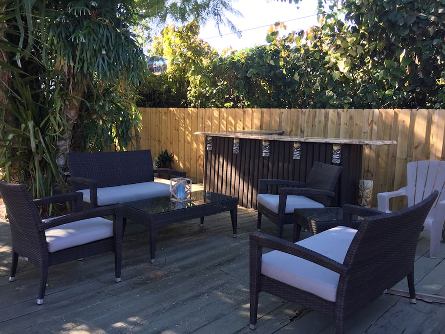 Deck- chill space.