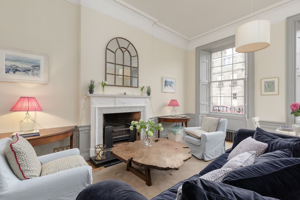 Cosy and comfortable sitting/TV area
