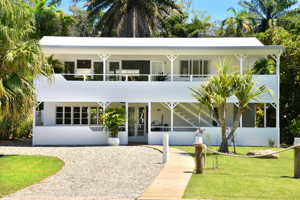 Classic Beach House in Port Douglas