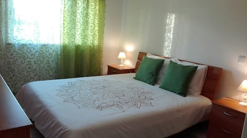 Popular Airbnb listing: Holiday in Lagos - M&M Apartment in São Gonçalo De Lagos