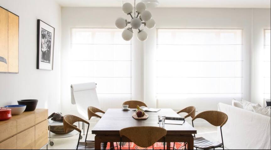 Light in Soho gallery image 3