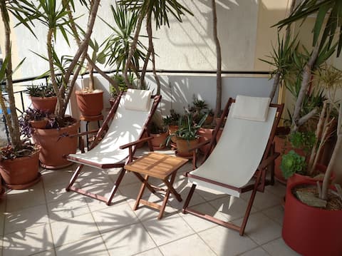 Entire Top Floor * Spacious & Sunny * Lovely Home