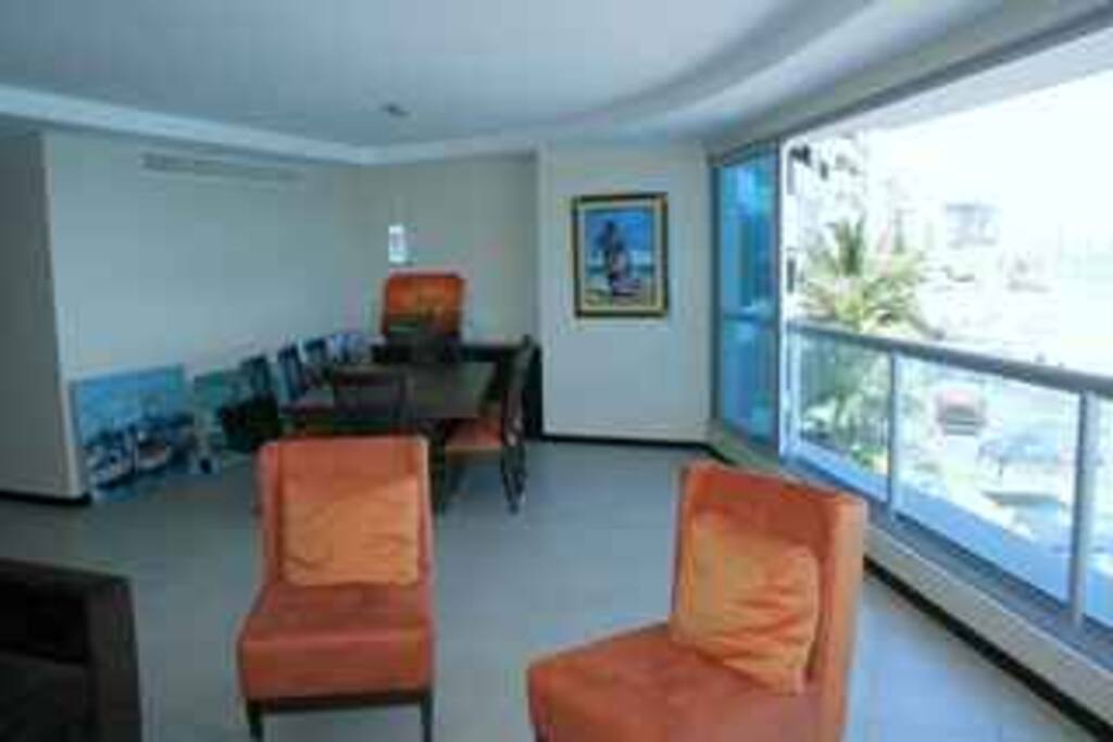 Moderna sala y comedor