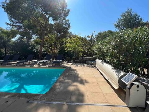Absolute calm in the heart of the Luberon