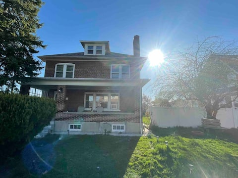 Spacious 4 Bedroom Family Home