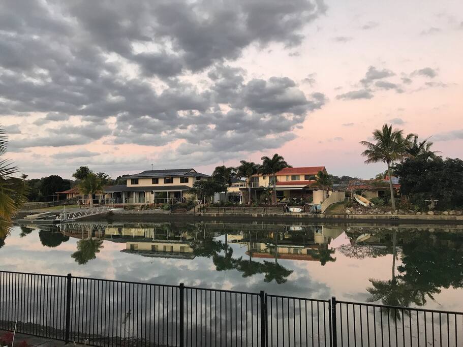 A beautiful pink sky view