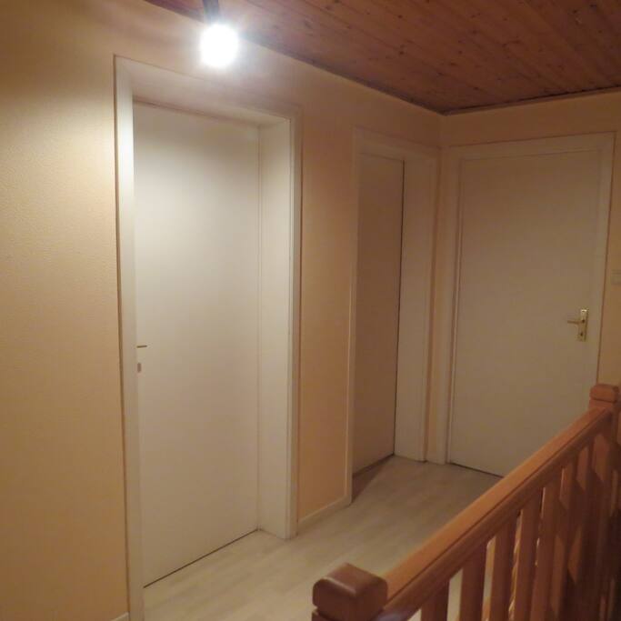 Le palier de la chambre à louer