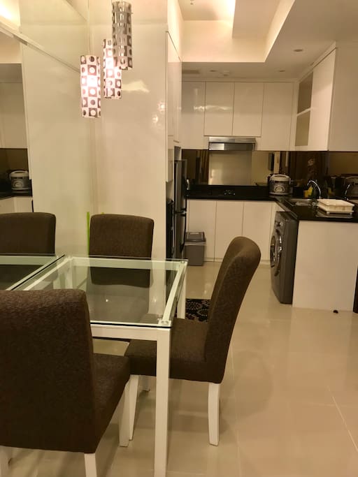 Apartment dining room - kitchen