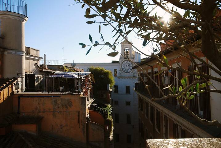 Pink Rooftop Campo de’ Fiori gallery image 4