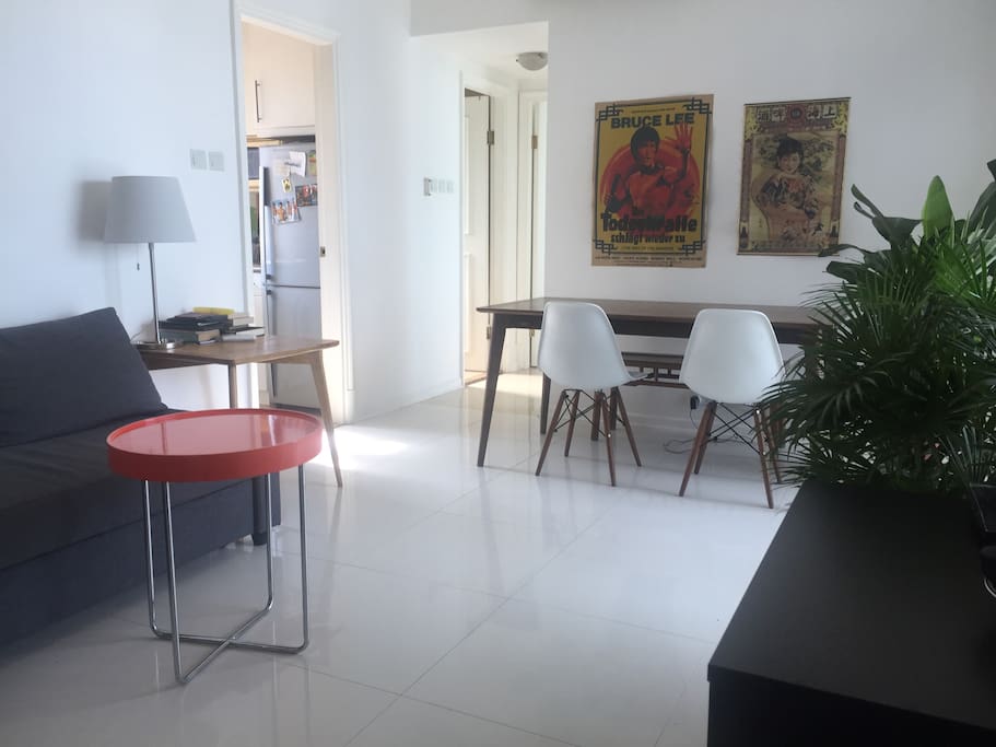 Bright, spacious common area