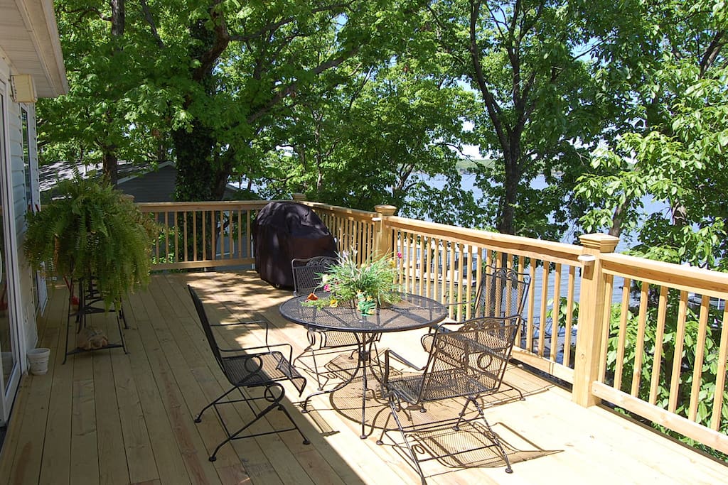 Gas grill and extra chairs