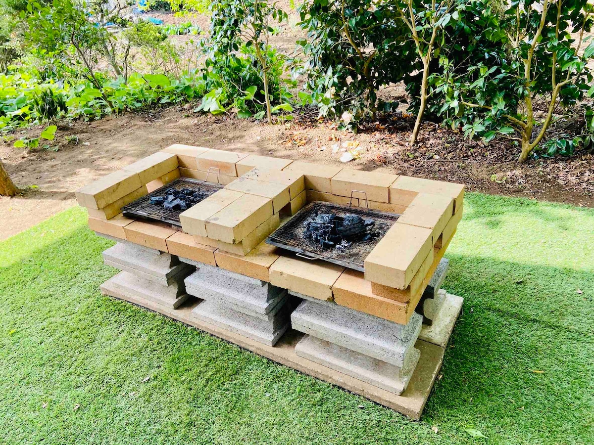 お庭でBBQ！釣り・ゴルフ・ライブイベント 元居酒屋の宿「椿