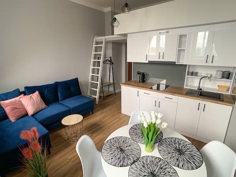 Top performing Airbnb: Kolna Apartment 1A with river view in Drzetowo Grabowo