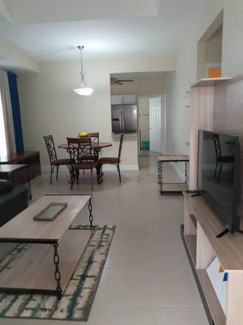 Private & Cozy two bedroom Oceanpointe House