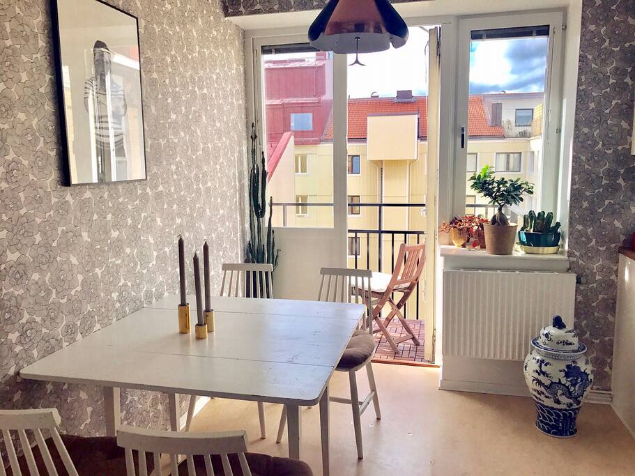 Köket med den ena av balkonger