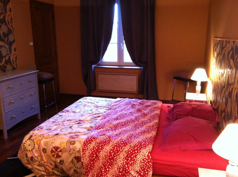 Chambre 1 avec douche privative et toilettes