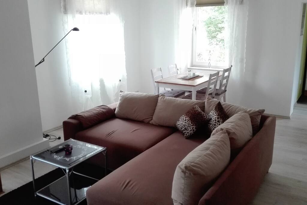 Esszimmer/Arbeitsplatz