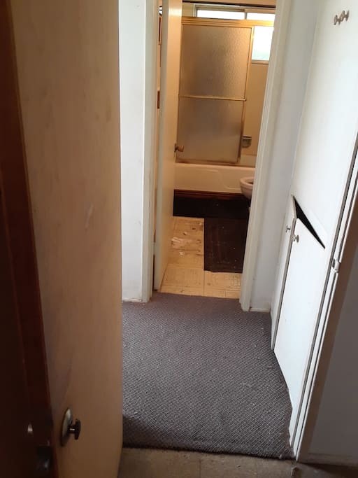 Master bedroom bathroom