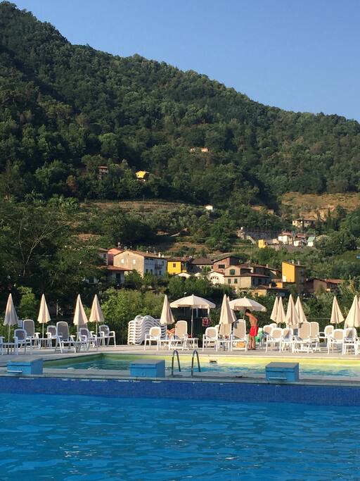 Swimming pool in Bagni di Lucca - 10 minutes by car - at the bottom of the hill