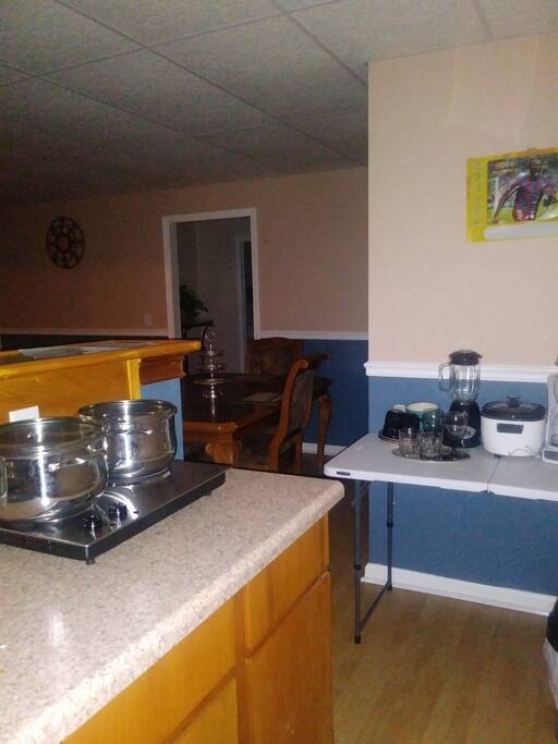kitchen/bar area