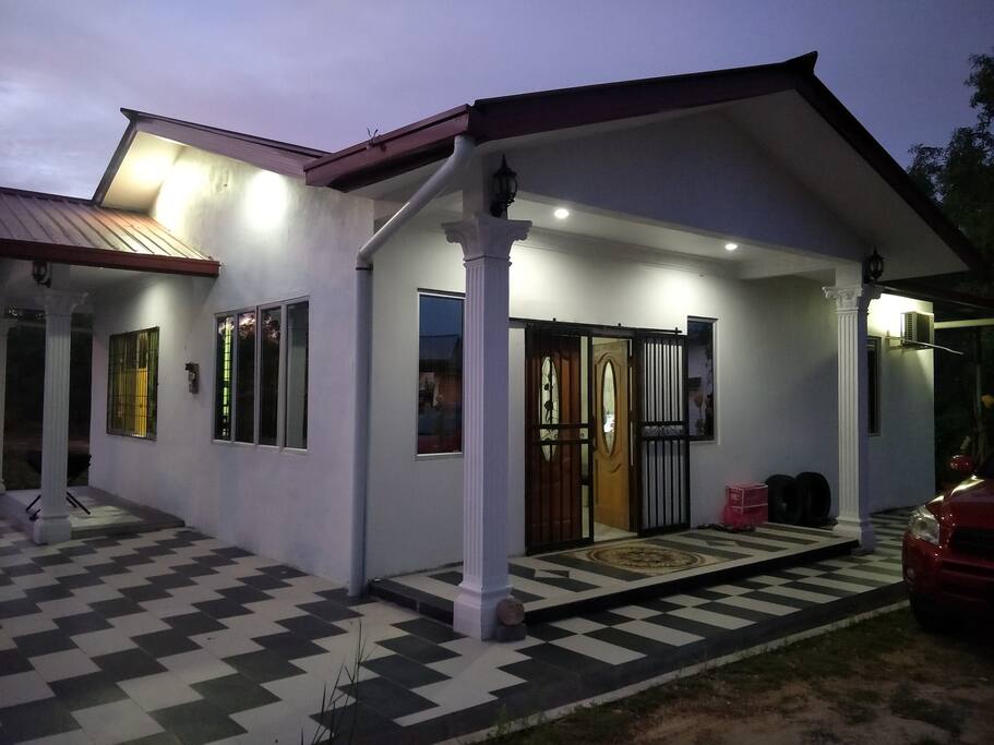 QUHUB HOME