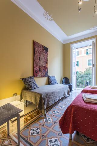 A Fancy Roman Experience luxury 3bdr 3baths gallery image 2