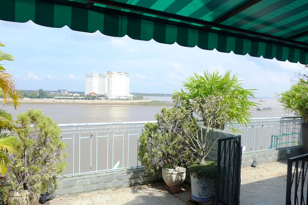 400 sq ft terrace at the front