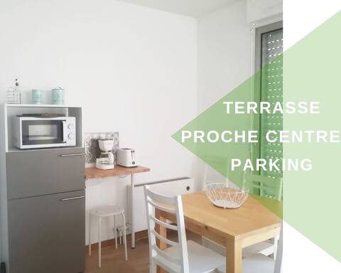 Studio avec terrasse, place parking, fibre optique