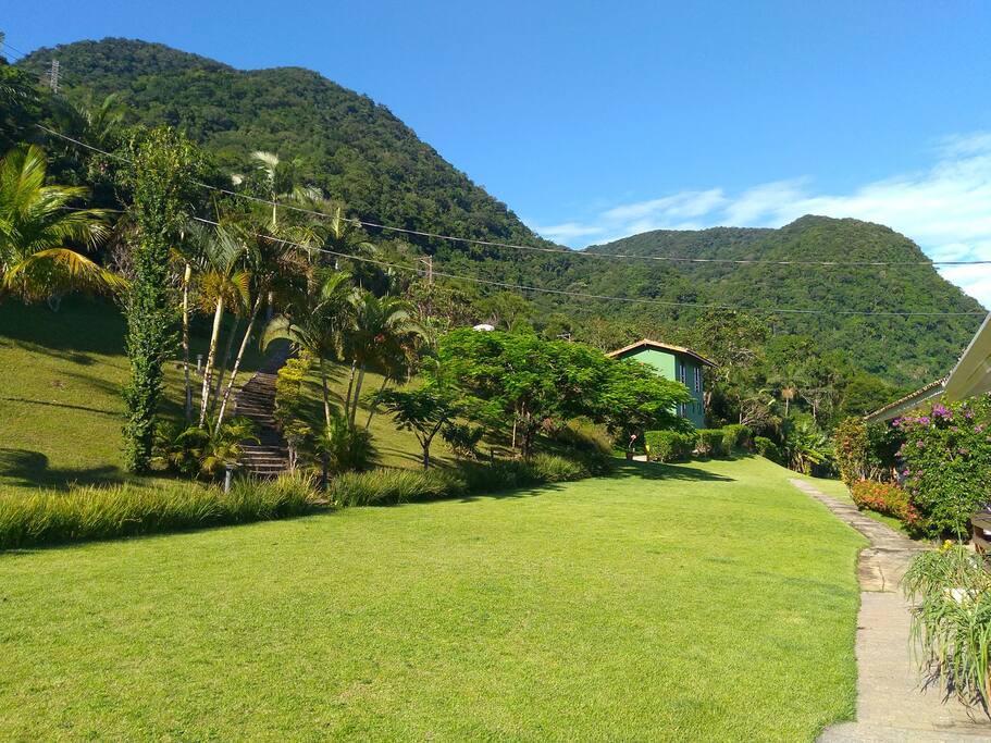 Condomínio localizado entre a praia de Calhetas e a cachoeira