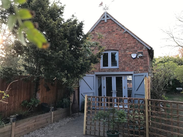 Marston Green Holiday Rentals & Homes England, United Kingdom Airbnb