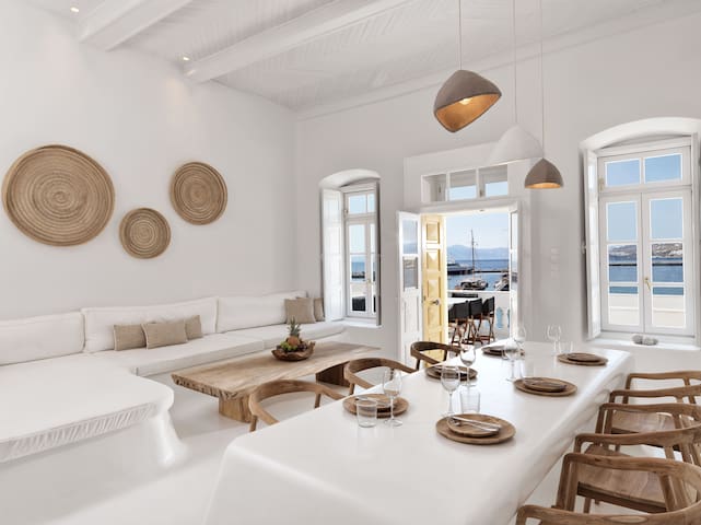 Airbnb Akti Kampani Vacation Rentals Places To Stay