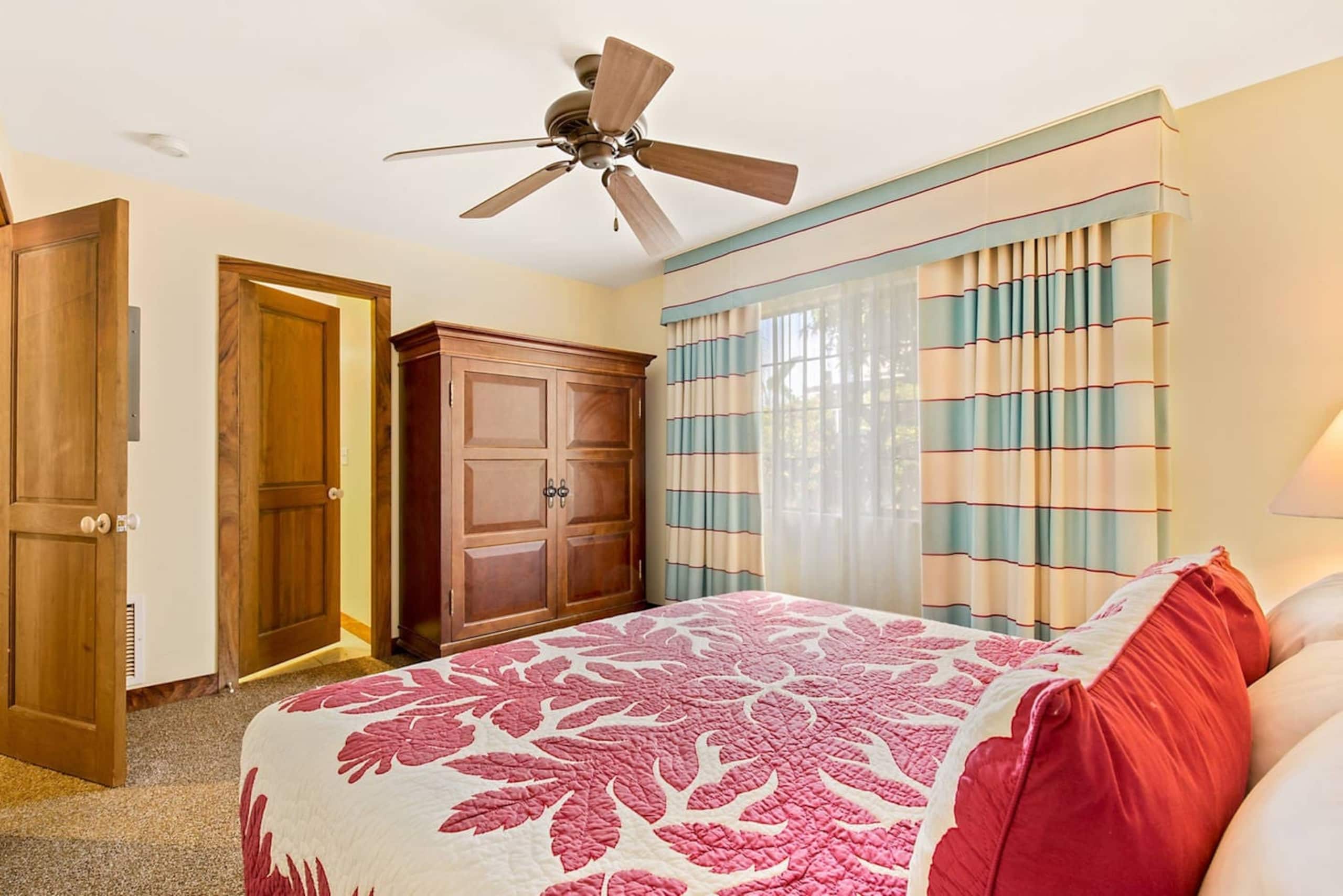 Condo in Kailua-Kona · ★4.81 · 2 bedrooms · 2 beds · 2 baths - Image 20