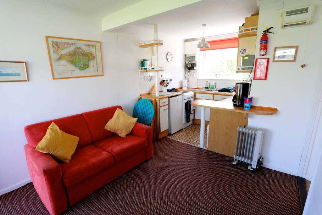 Kitchen and lounge