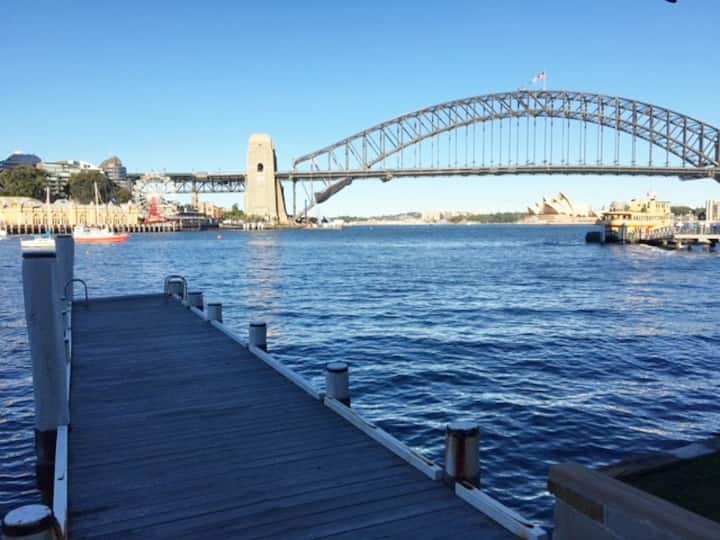 Unbeatable Views Harbourside 1 Bedroom Apt - North Sydney