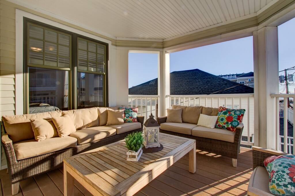 Private deck
