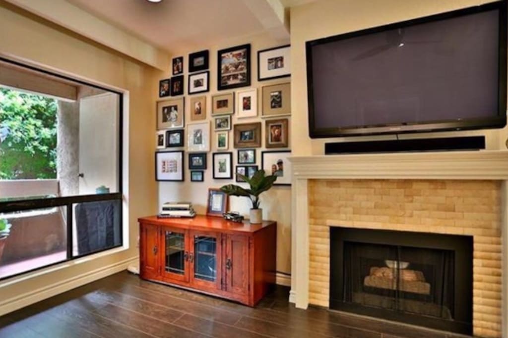 Fireplace makes it perfect for a private romantic Weekend away