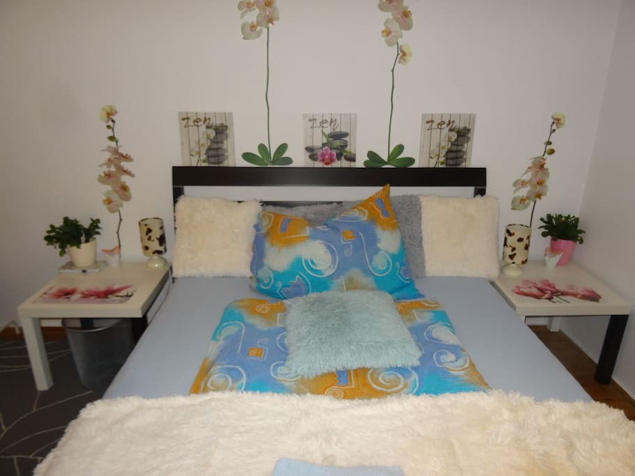 dein Zimmer - your room - tu habitación