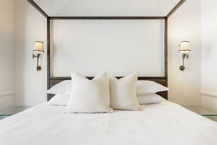 De Waterkant Villa with Rooftop Terrace and Pool gallery image 4