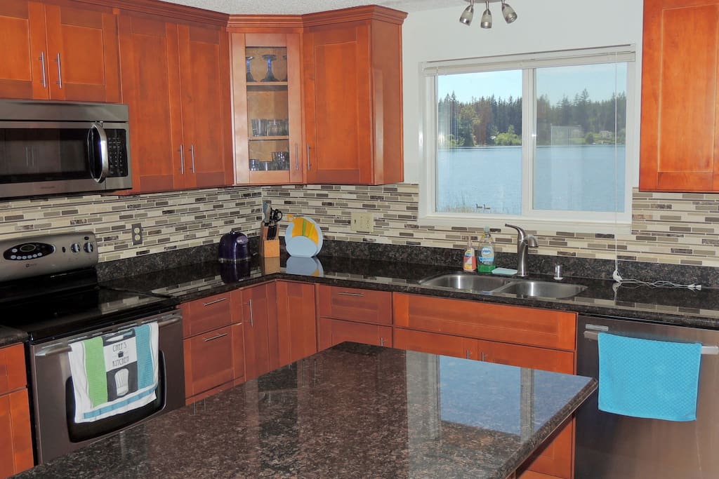 Contemporary Kitchen with View!
