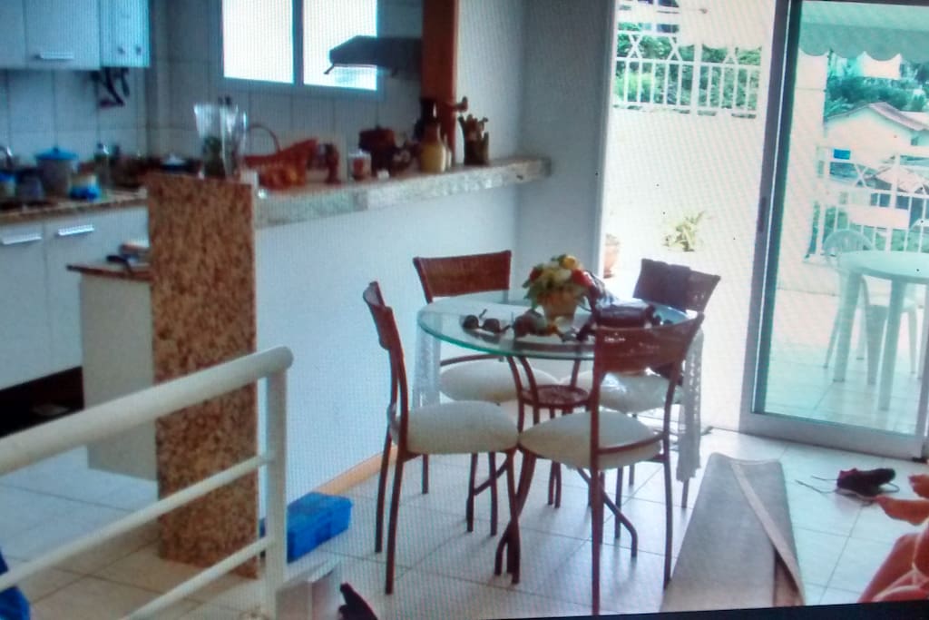 Sala e cozinha americana