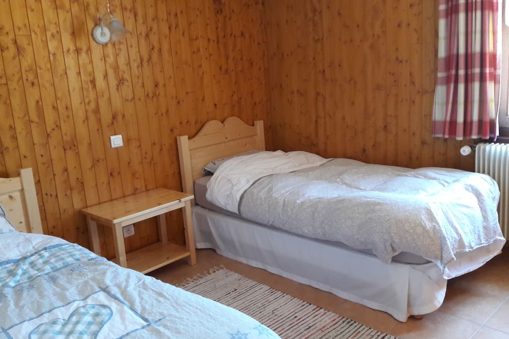 chambre deux lits