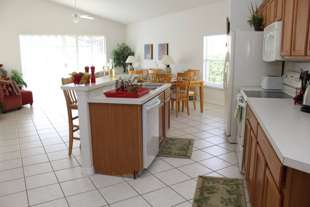 Floor,Flooring,Indoors,Kitchen,Room