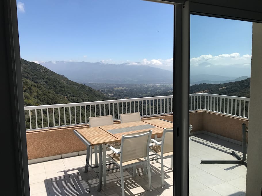 terrasse vue maquis