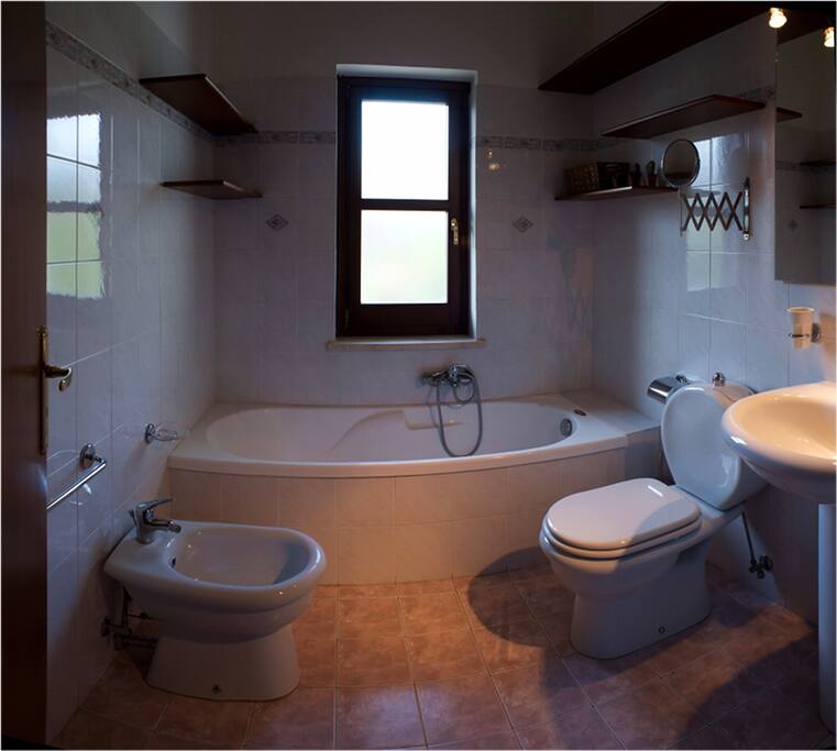 Bagno con Vasca