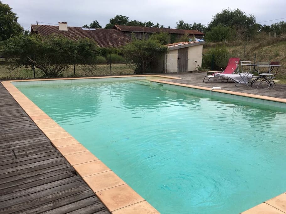 Swimming pool with steps and terrace