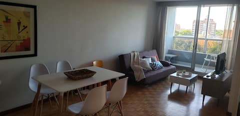 Successful Airbnb property: Relax with Views: In front of the Tres Cruces Terminal in Montevideo