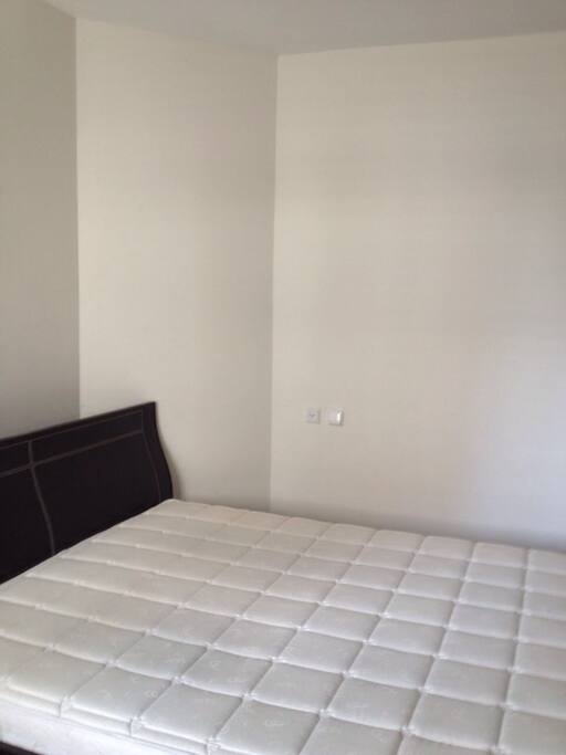 Lit 160/200 et armoire
